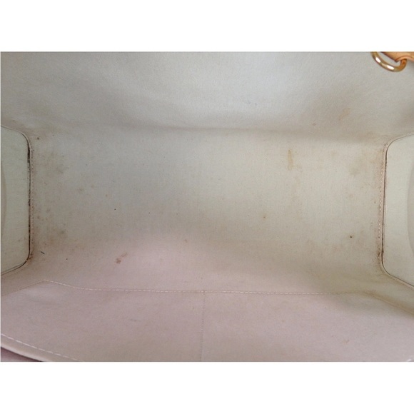 Louis Vuitton Cream and Tan Shoulder Bag - Picture 10 of 16